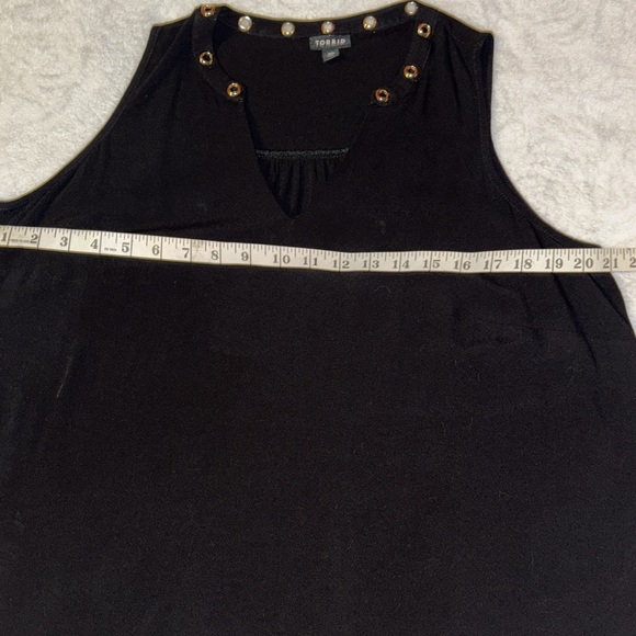Torrid plus size black whimsigoth, goth rock and roll rayon grommet tank. Sz 00X - Picture 8 of 13